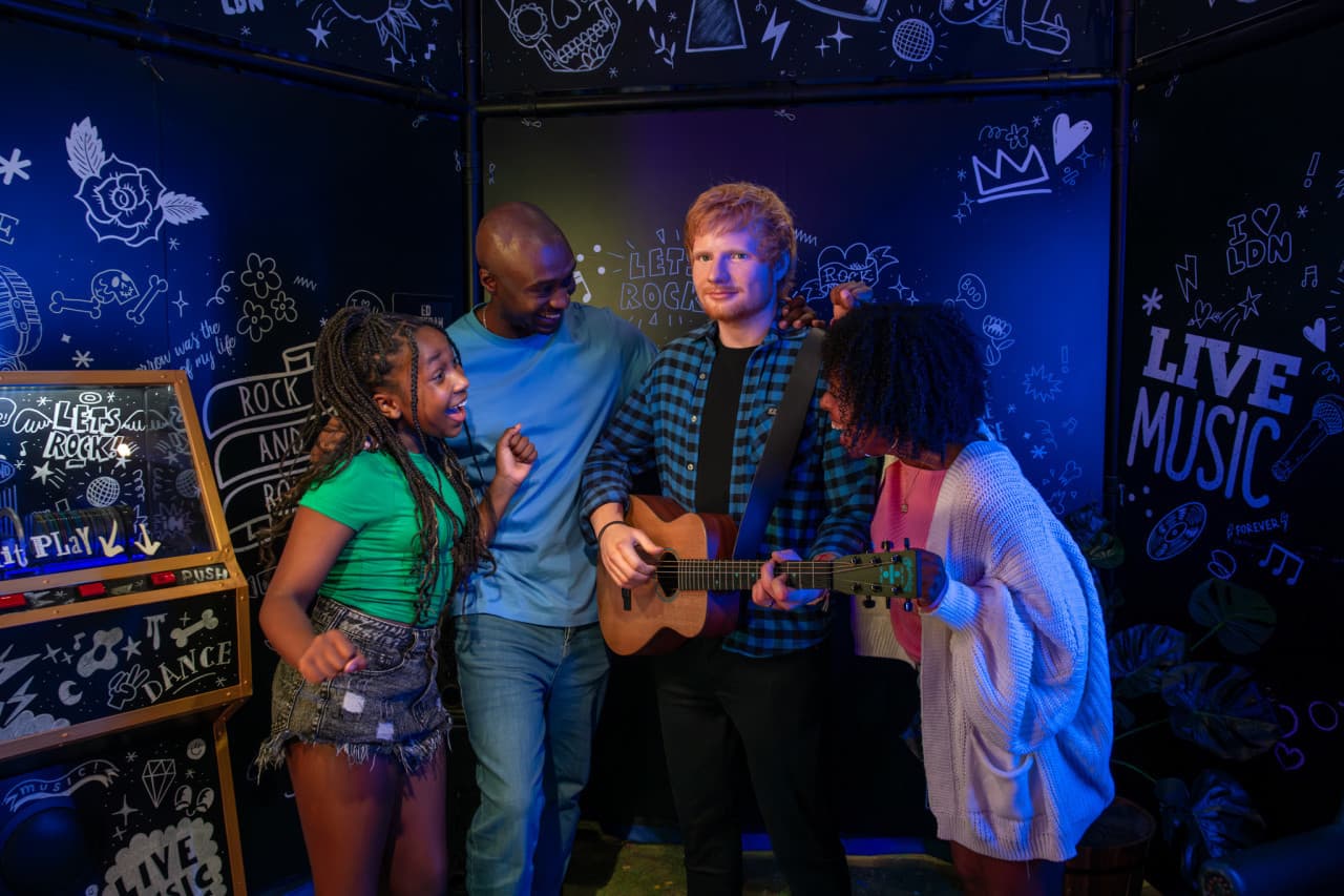 COMBO: Madame Tussauds London + FREE Hubby eSim - image 3